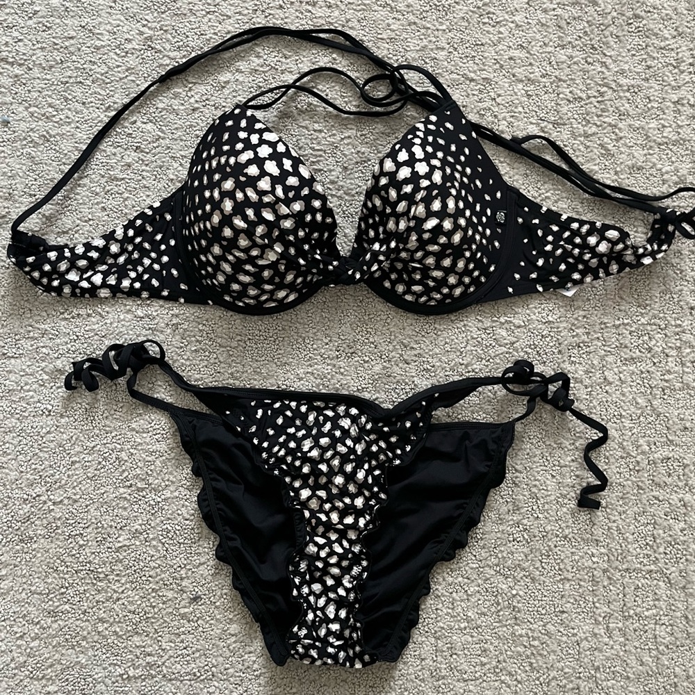 La Vie en Rose Bikini Set